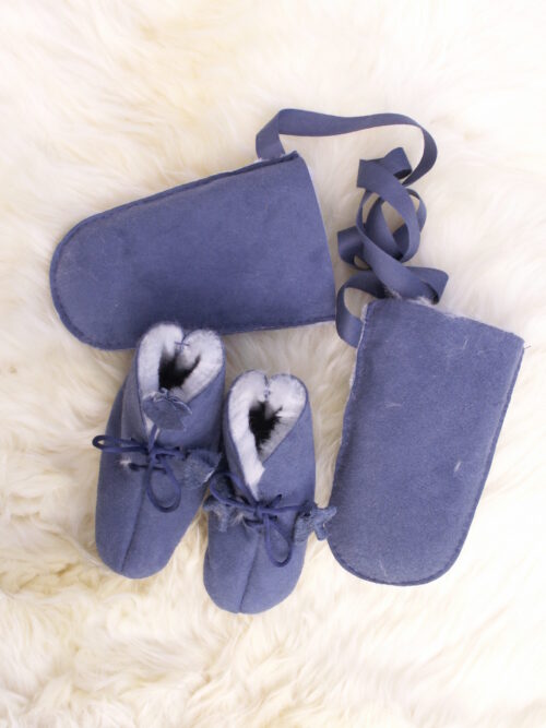 Sheepskin Baby Booties & Puddie Mitts - Image 2