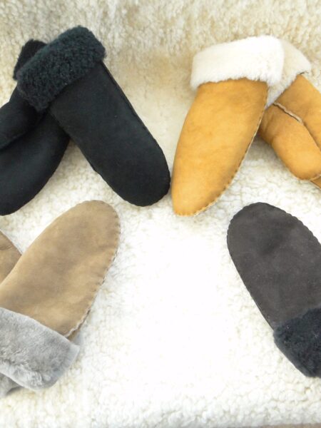 Teen Sheepskin Mittens