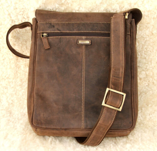 Ladies Oblong Leather Shoulder Bag