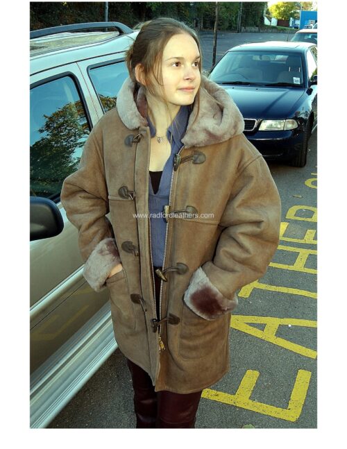 Ladies Sheepskin Duffle Coat - Image 2