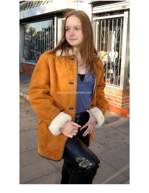Ladies Traditional Sheepskin Coat