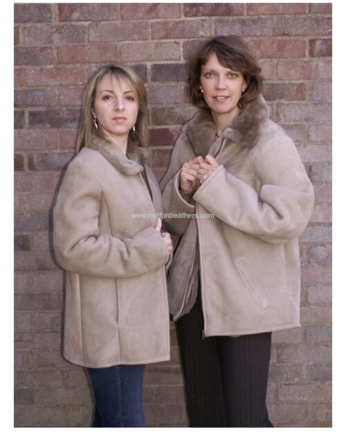 Ladies Zipped Sheepskin Jacket - Image 2