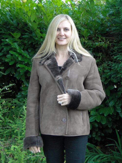 Ladies Short Sheepskin Classic Jacket - Image 4