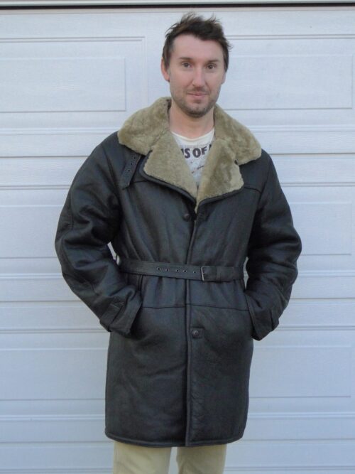 Men's 3/4 Length Belted Sheepskin Coat - Image 3