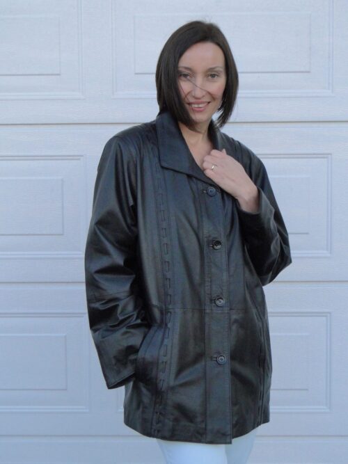 Ladies 3/4 length jacket with straight thonging - Image 3