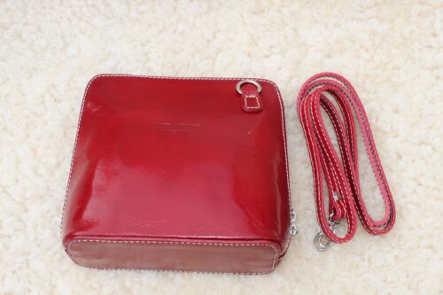 Small Ladies Leather Handbag - Image 7