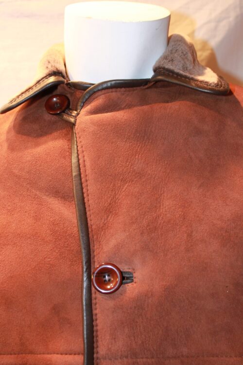 Men's Traditional Shearling Sheepskin Coat - Image 5