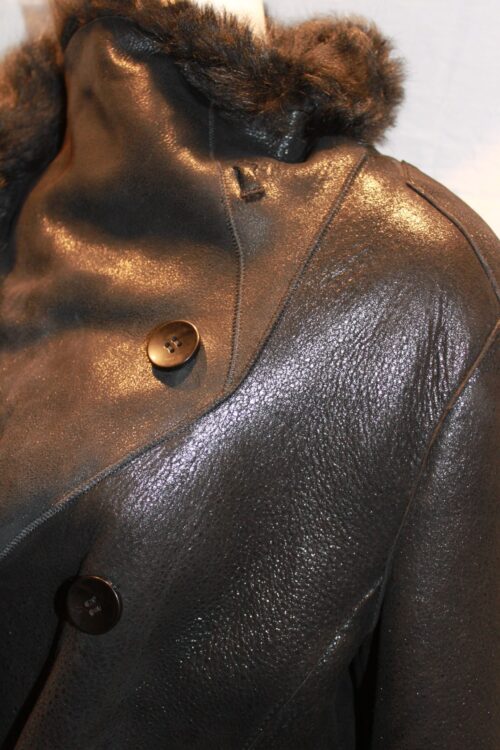 Ladies 3/4 Shearling Sheepskin Coat With Toscana Collar and Cuffs - Image 5