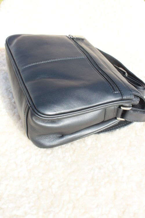 Ladies Leather Shoulder Bag - available in 3 colours - Image 4