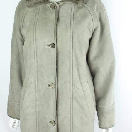 Ladies Traditional Style Sheepskin Coat