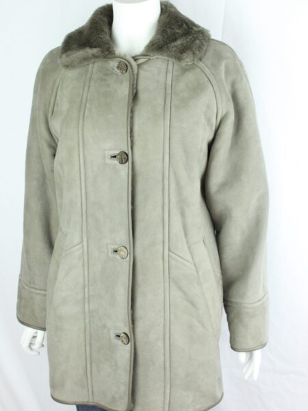 Ladies Traditional Style Sheepskin Coat