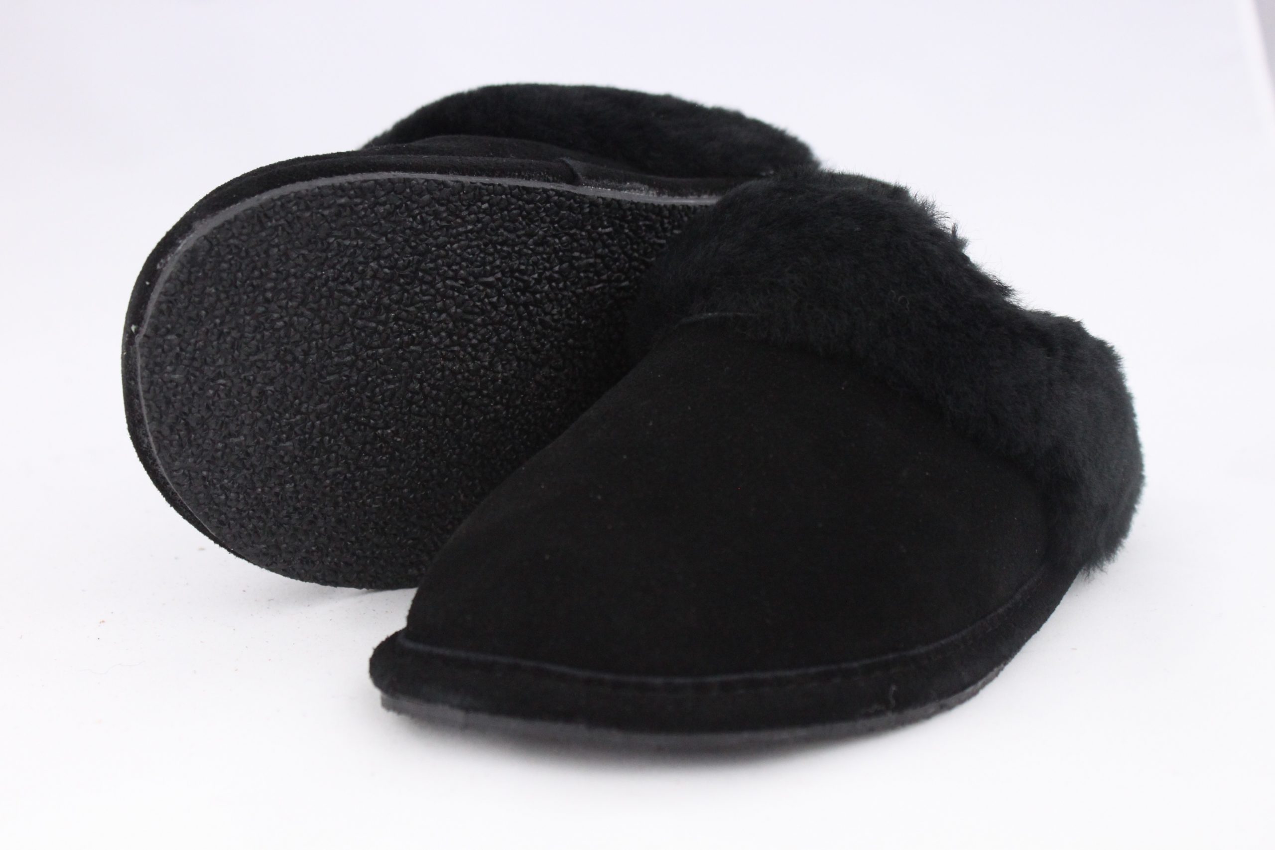 Rund Manchuriet Minefelt Ladies Slip on style Real Sheepskin Slipper – Radford Leather  Fashions-Quality Leather and Sheepskin Jackets for Men and Women. Coventry,  West Midlands, UK for over 40 years